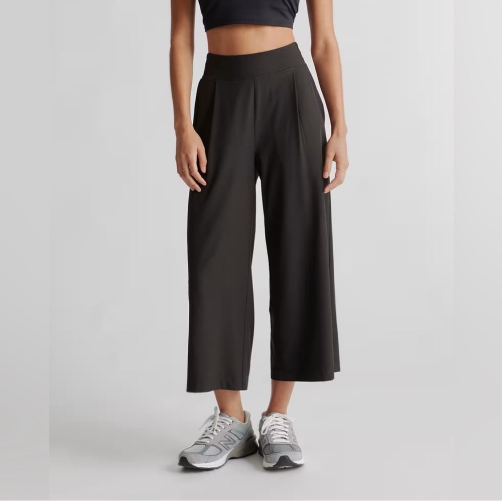 Quince Performance Tech Wide Leg Pants in Black - XS / XSmall